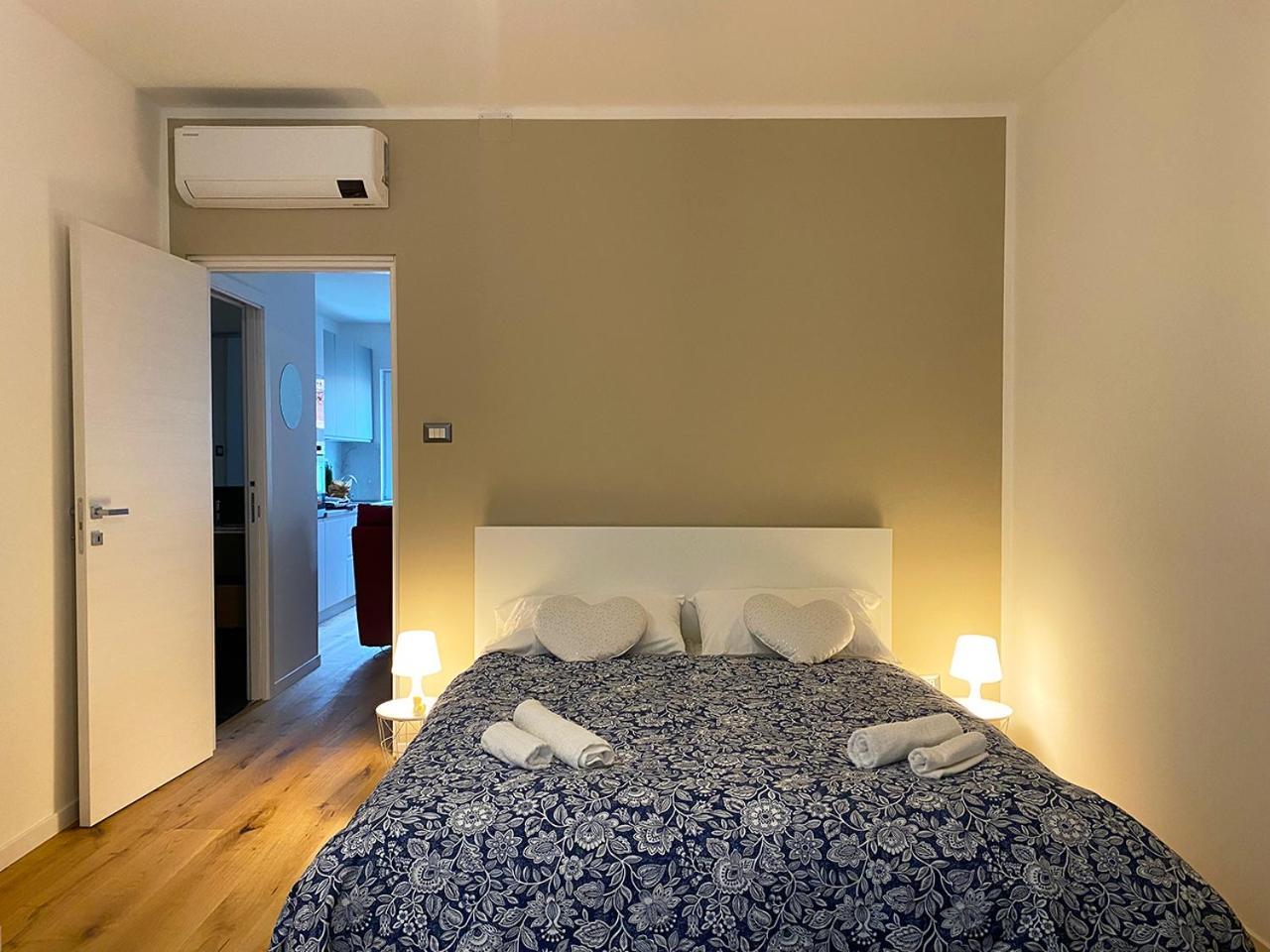 Blucavana, Casa Vacanze In Centro A トリエステ エクステリア 写真